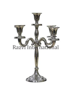 SMALL CANDELABRA POLISHED
Item Code: A 1413-1
Finish: Polished
Material: Aluminium
Keywords: küünlajalg ja küünlahoidja