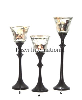 CANDLE STAND SET OF 3 PCS-2
Item Code: A 617-2 (A,B,C)
Finish: Bronze & Silver Glass
Material: Aluminium & Glass
Keywords: ITALY