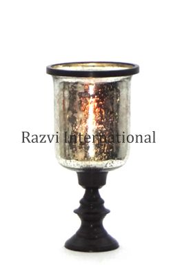 BRONZE ANTIQUE CANDLE HOLDER
Item Code: A 619-2
Finish: Bronze & Antique Silver Glass
Material: Aluminium & Glass
Keywords: wadhah lilin lan lilin