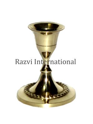 MINI CANDLE HOLDER
Item Code: A 863
Finish: Polished
Material: Brass
Keywords: kandelabr i świecznik