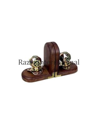 BOOK END
Item Code: A 1035
Finish: Polished
Material: Brass & Wood
Keywords: BOOK END