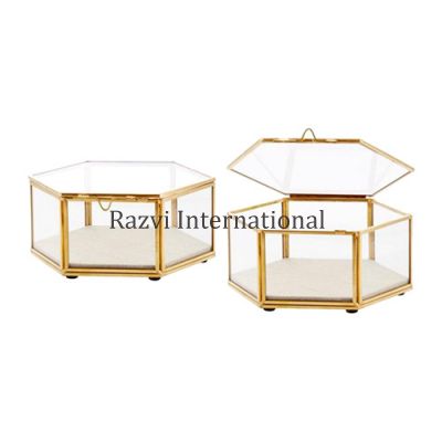 GLASS DECORATIVE BOX
Item Code: A 1303
Finish: Polished & Clear Glass
Material: Steel & Glass
Keywords: GLASS DECORATIVE BOX