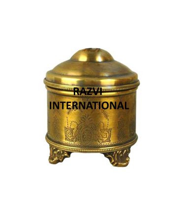 NEW ROUND BOX
Item Code: SR 3290
Finish: Antique
Material: Brass
Keywords: NEW ROUND BOX