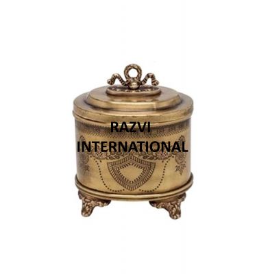 STORAGE BOX
Item Code: SR 2541
Finish: Antique
Material: Brass 
Keywords: STORAGE BOX