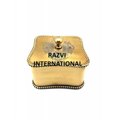 STORAGE BOX
Item Code: SR 2516
Finish: Antique
Material: Brass
Keywords: STORAGE BOX