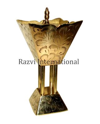INCENSE BURNER
Item Code: A 1387
Finish: polished & Engraved
Material: Brass
Keywords: INCENSE BURNER