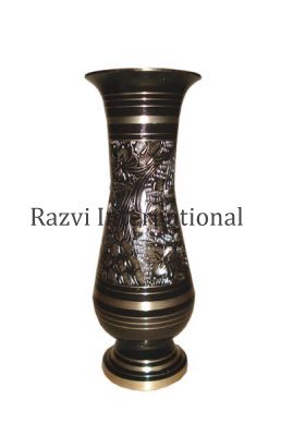 VASE INDIA
Item Code: A 1405
Finish: Black Antique & Engraved
Material: Brass
Keywords: CYPRUS