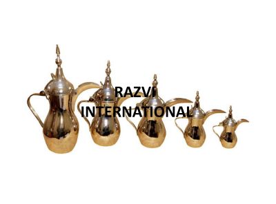 POLISHED DALLAH SET 
Item Code: SR 252
Finish: Polished
Material: Brass
Keywords: POLISHED DALLAH SET