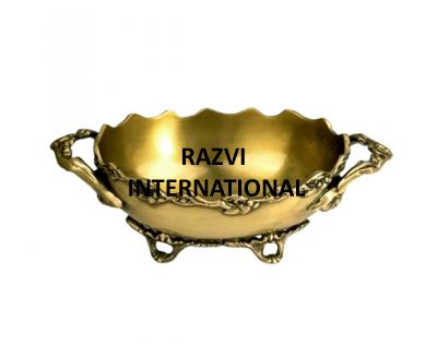 NEW BOWL
Item Code: SR 2928
Finish: Antique
Material: Brass
Keywords: NEW BOWL