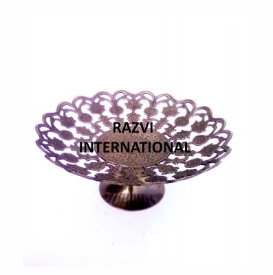 BRASS BASKET
tem Code: SR 3265
Finish: Antique
Material: Brass
Keywords: BRASS BASKET