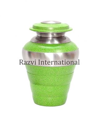 LIME COLOR URN
Item Code: CP 364
Finish: Polished & Lime Color
Material: Aluminium
Keywords: urny kremacyjne