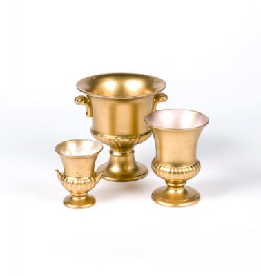 GOLD URN PLANTER
Item Code: A 1925-A,B,C
Finish: Gold
Material: Aluminium
Keywords: GOLD URN PLANTER