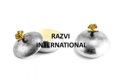 BOWL WITH LID
Item Code: SR 2633
Finish: Polished
Material: Aluminium
Keywords: BOWL WITH LID