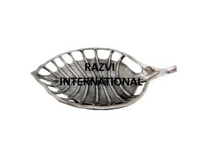 PLATTER
Item Code: SR 2881
Finish: Antique
Material: Aluminium
Keywords: PLATTER TRAY