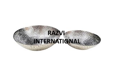 HAMMERED BOWLS
Item Code: SR 3007-A,B
Finish: Polished
Material: Aluminium
Keywords: HAMMERED BOWLS