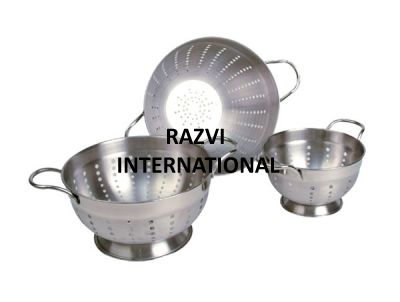 COLANDERS
Item Code: SR 361
Finish: Matt
Material: Steel
Keywords: COLANDERS