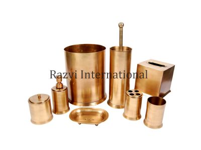 BATH SET
Item Code: RH 553
Finish: Antique
Material: Brass
Keywords: BATH SET